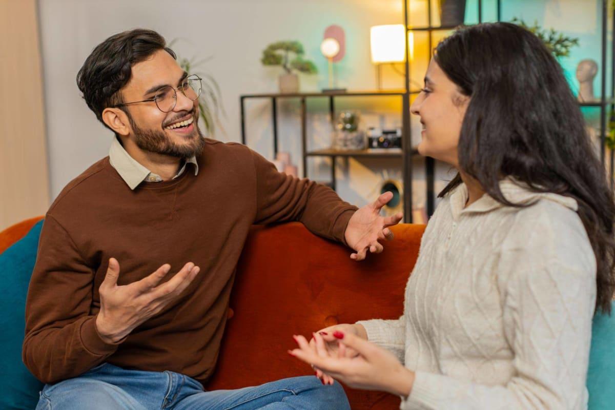 How to Build Strong Relationships in India (Healthy Communication Tips)