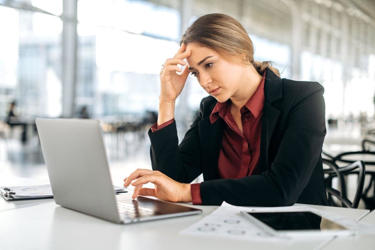 Stress vs Burnout: Understanding the Difference and How to Recover