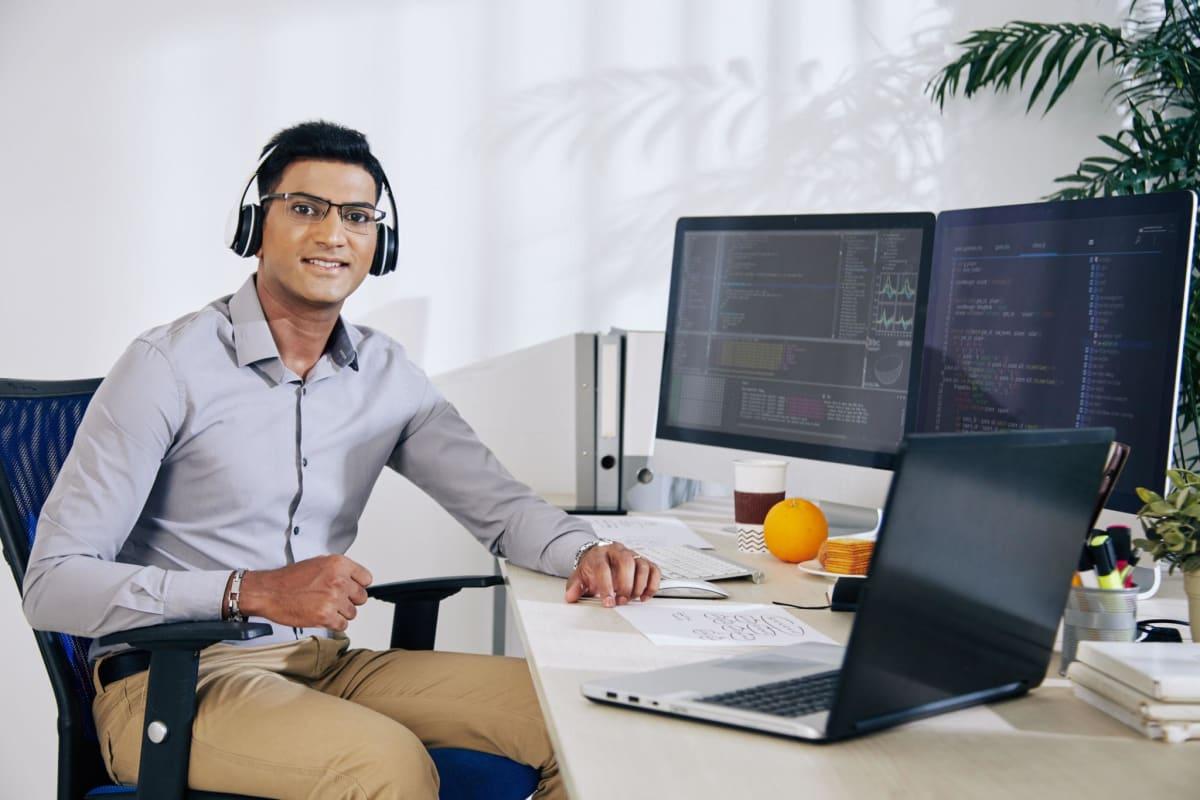 Career & Workplace Wellness: Building a Healthier Mindset for Professional Growth and Work-Life Balance